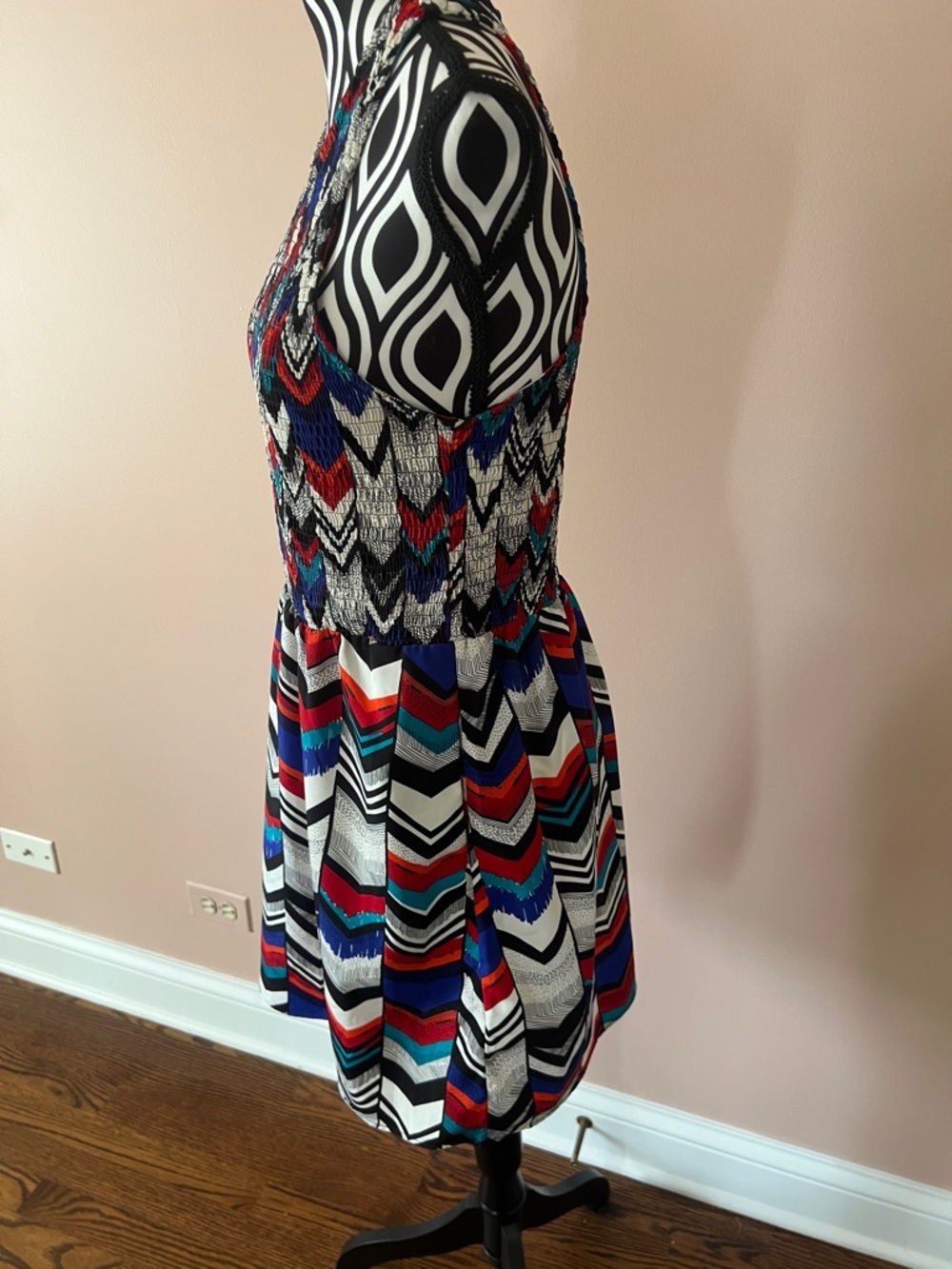 Like🆕 DOLCE VITA Chevron Print Sleeveless Fit-and-Flare Dress - (Medium) - Picture 5 of 8
